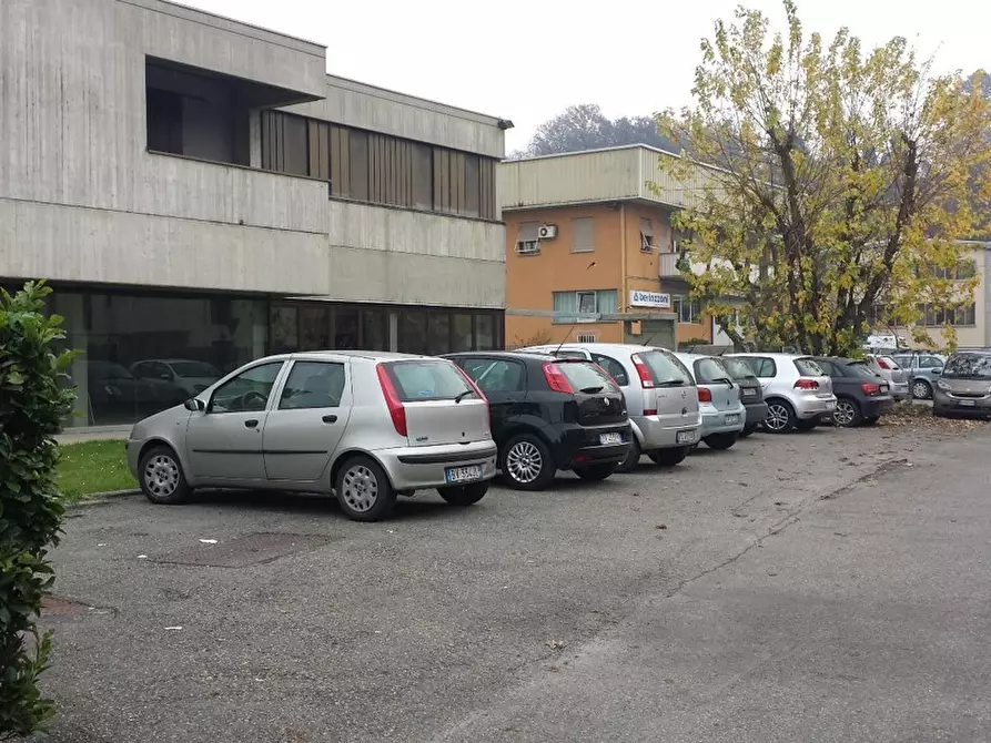 Immagine 3 di Attività artigianale in vendita  a Collecchio