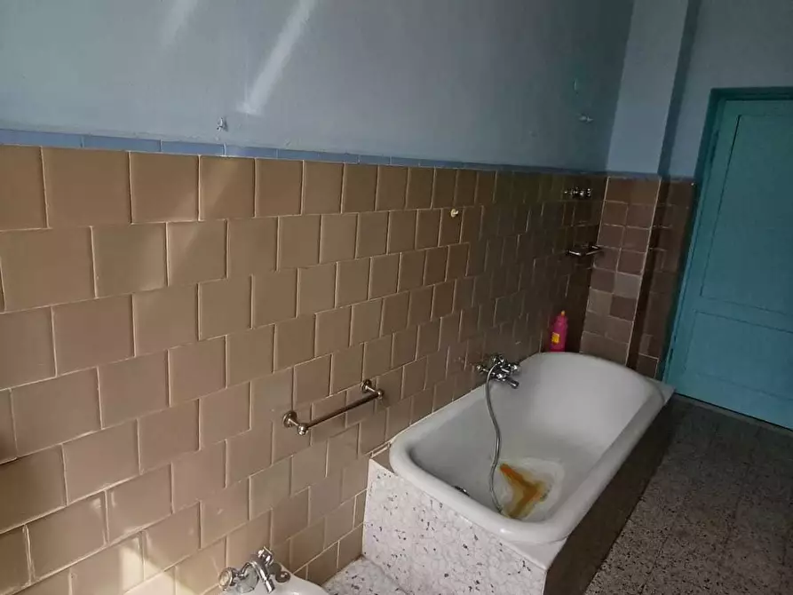 Immagine 23 di Trilocale in vendita  a Fornovo Di Taro