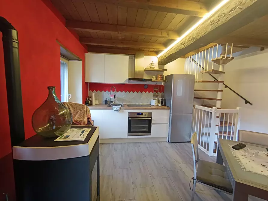 Immagine 9 di Casa indipendente in vendita  a Terenzo