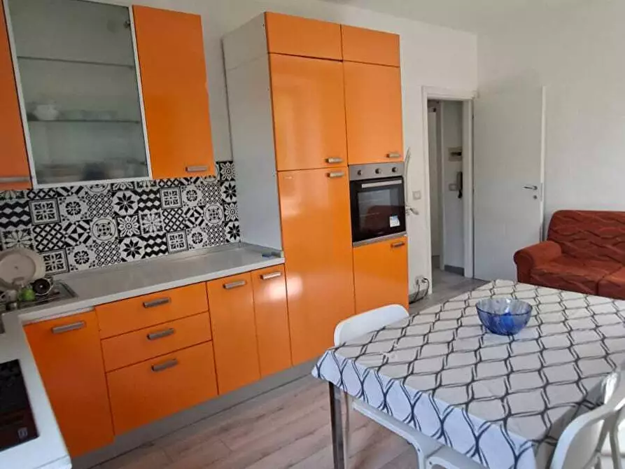 Immagine 2 di Bilocale in affitto  a Medesano