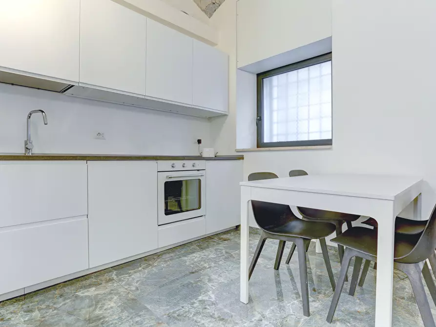 Immagine 2 di Loft/Open space in vendita  a Roma