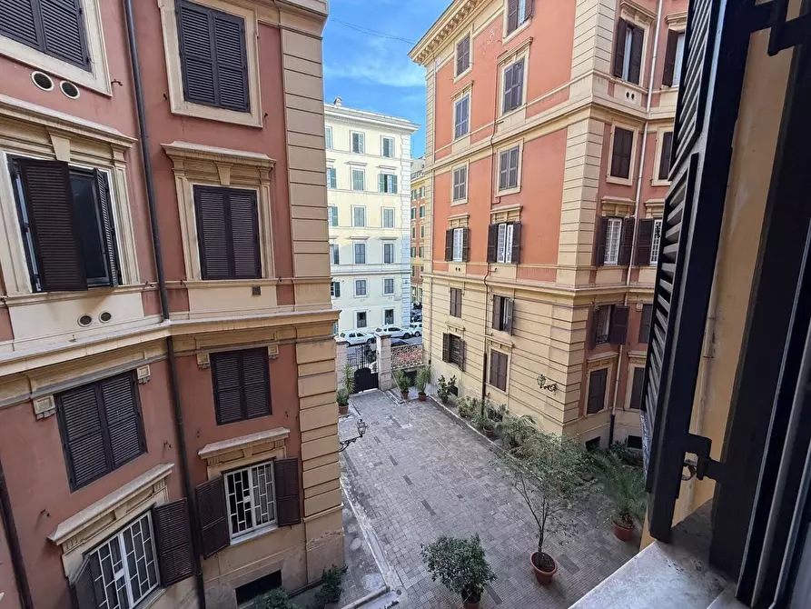 Immagine 15 di Bilocale in affitto  in Via Umberto Biancamano 33 a Roma