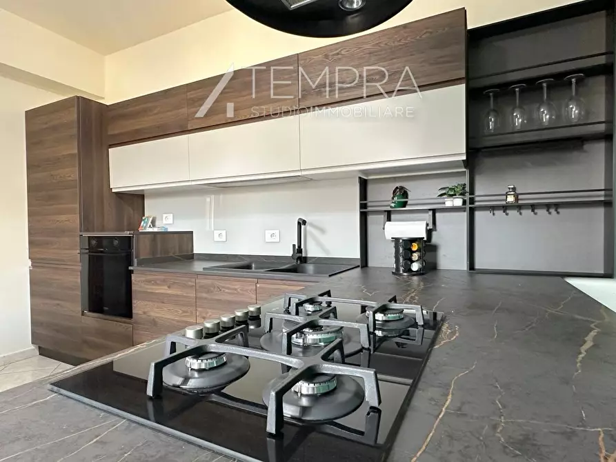 Immagine 8 di Appartamento in vendita  in Via Paolo VI a Adrano