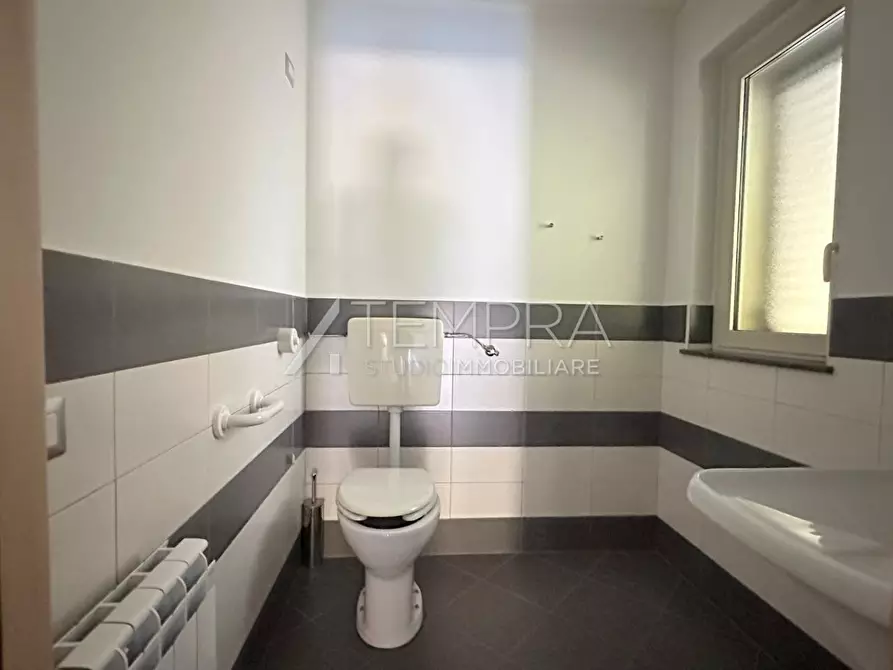 Immagine 35 di Appartamento in vendita  a Valverde