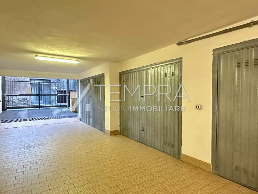 Immagine 39 di Appartamento in vendita  a Aci Castello