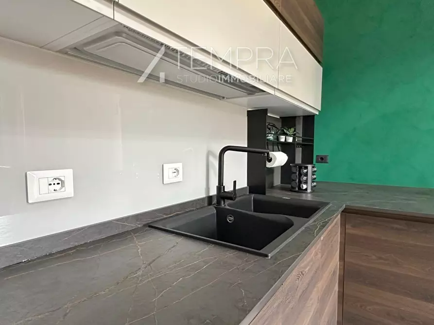 Immagine 9 di Appartamento in vendita  in Via Paolo VI a Adrano