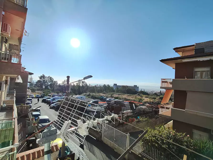 Immagine 9 di Trilocale in vendita  in Via Giuseppe Arimondi 85 a Catania
