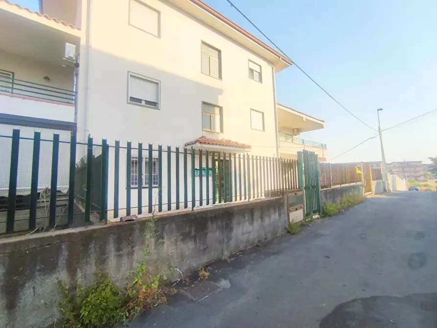 Immagine 33 di Appartamento in vendita  a Misterbianco