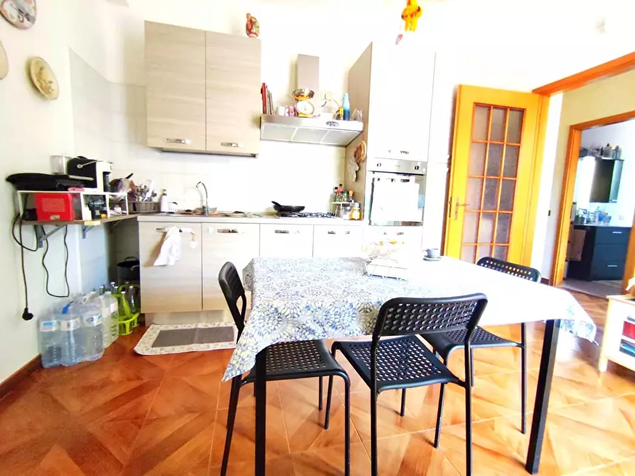 Immagine 10 di Bilocale in vendita  a Tremestieri Etneo