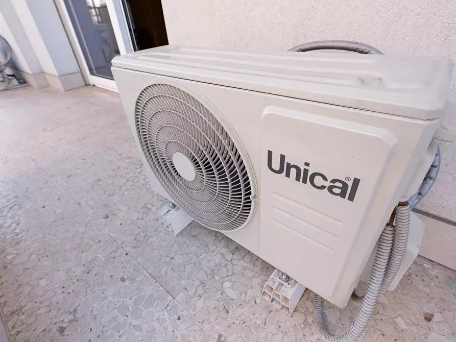 Immagine 33 di Quadrilocale in vendita  in Via Caronda 178 a Catania