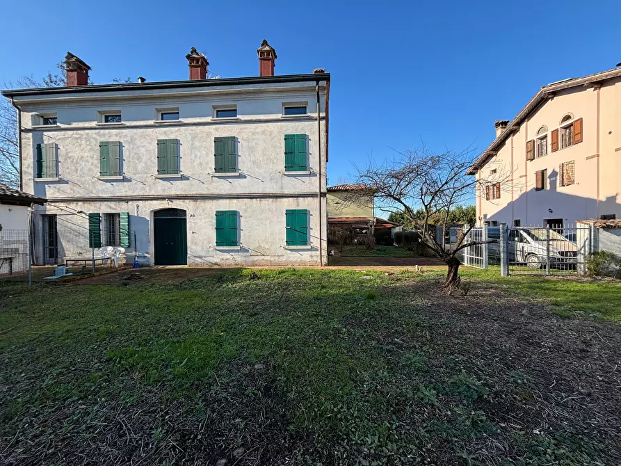 Immagine 31 di Porzione di casa in vendita  a Modena