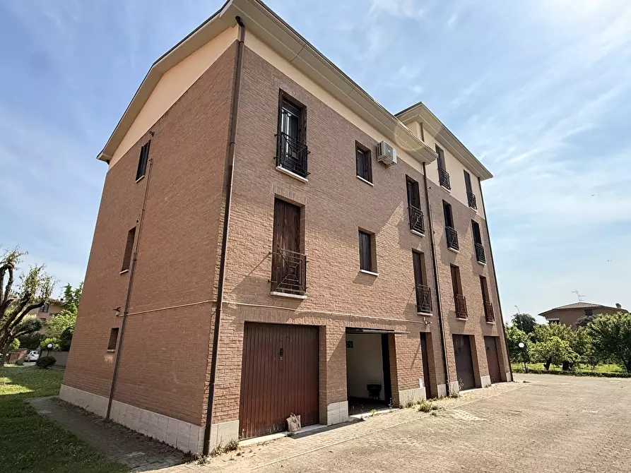 Immagine 22 di Trilocale in vendita  in Via delle Macine 5 a Bastiglia