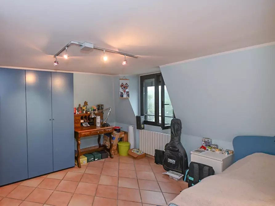 Immagine 15 di Casa trifamiliare in vendita  a Modena