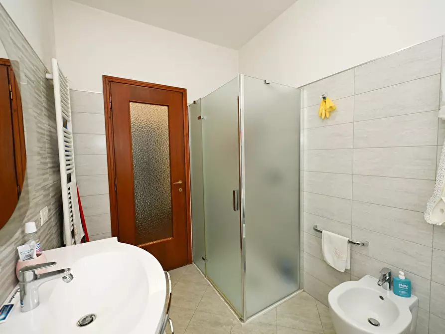 Immagine 8 di Pentalocale in vendita  a Campogalliano