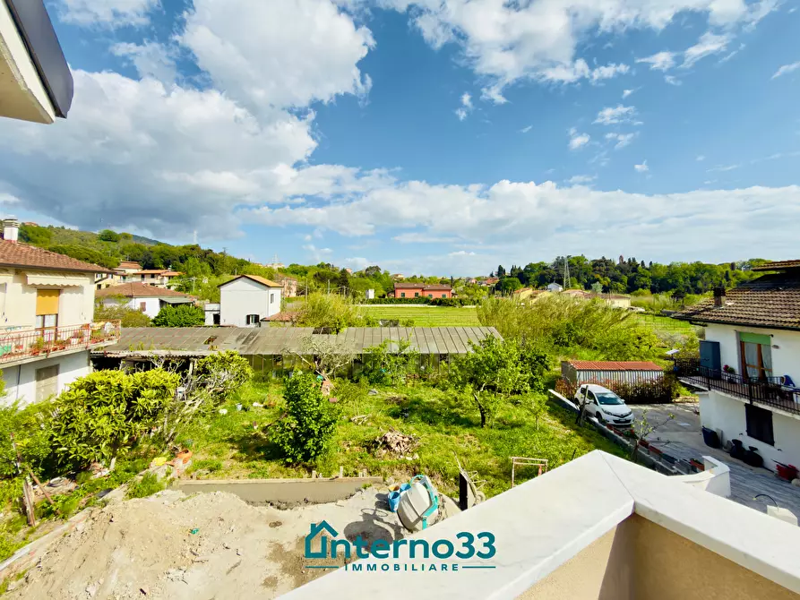 Immagine 15 di Casa semindipendente in vendita  a Sarzana