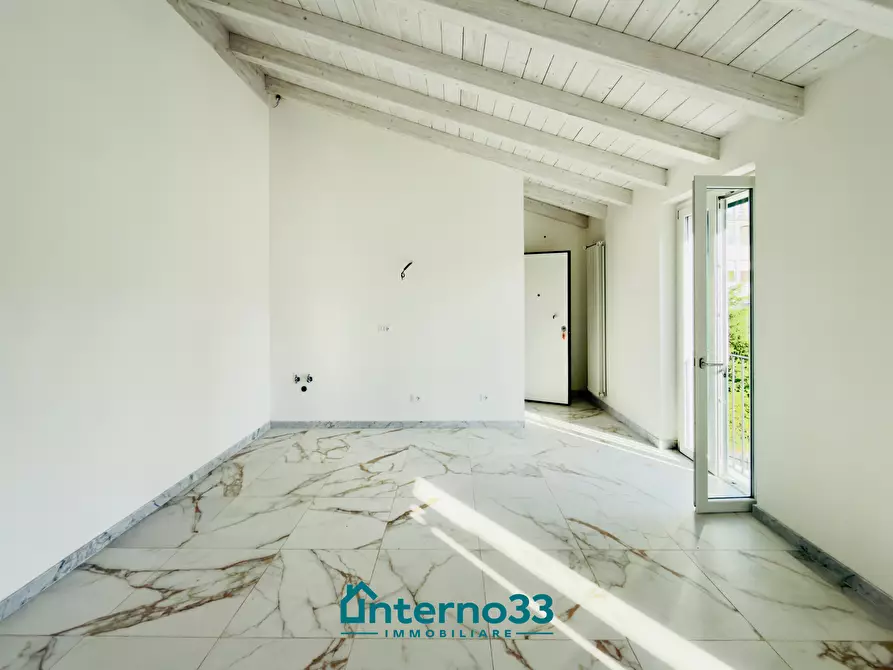 Immagine 1 di Appartamento in vendita  in Via del Botteghino 17N a Ameglia