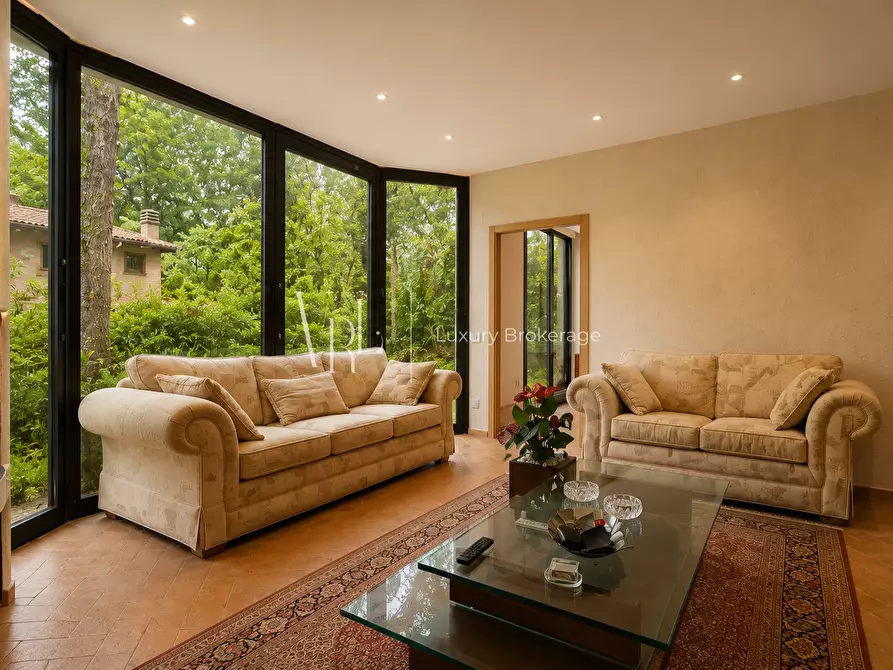 Immagine 5 di Villa in vendita  a Roma