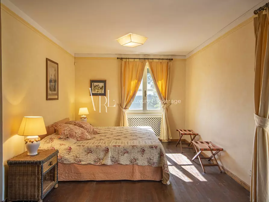 Immagine 31 di Casa indipendente in vendita  a Roma