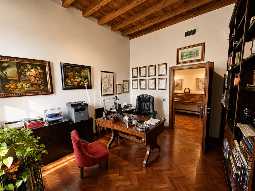 Immagine 6 di Quadrilocale in vendita  a Roma