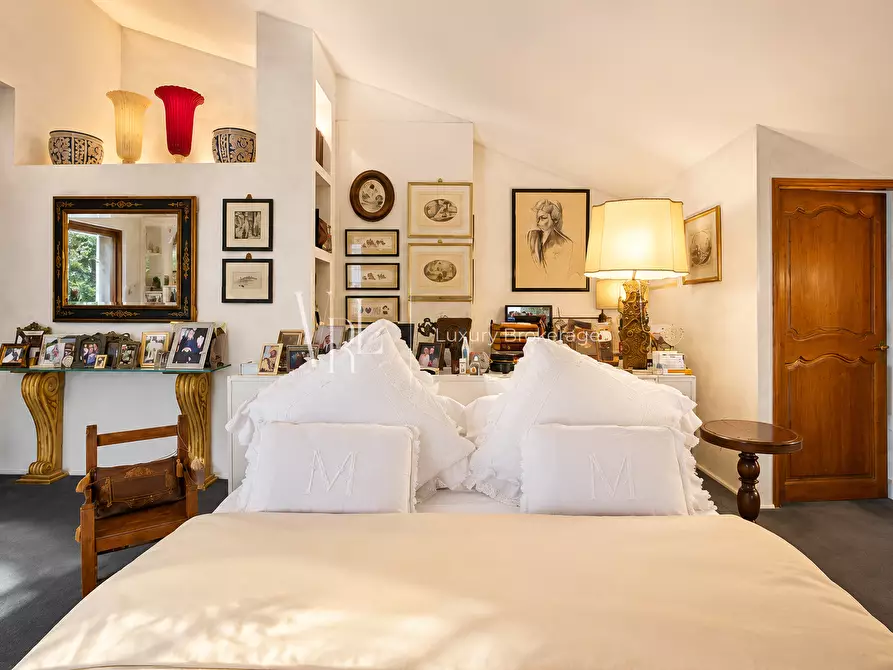 Immagine 18 di Casa bifamiliare in vendita  a Roma