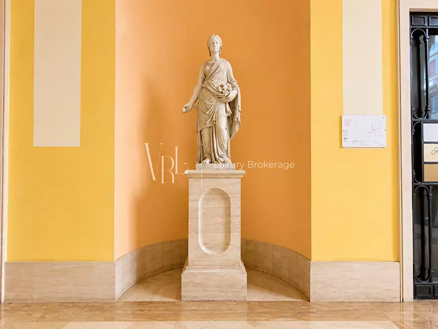 Immagine 3 di Ufficio in affitto  a Roma