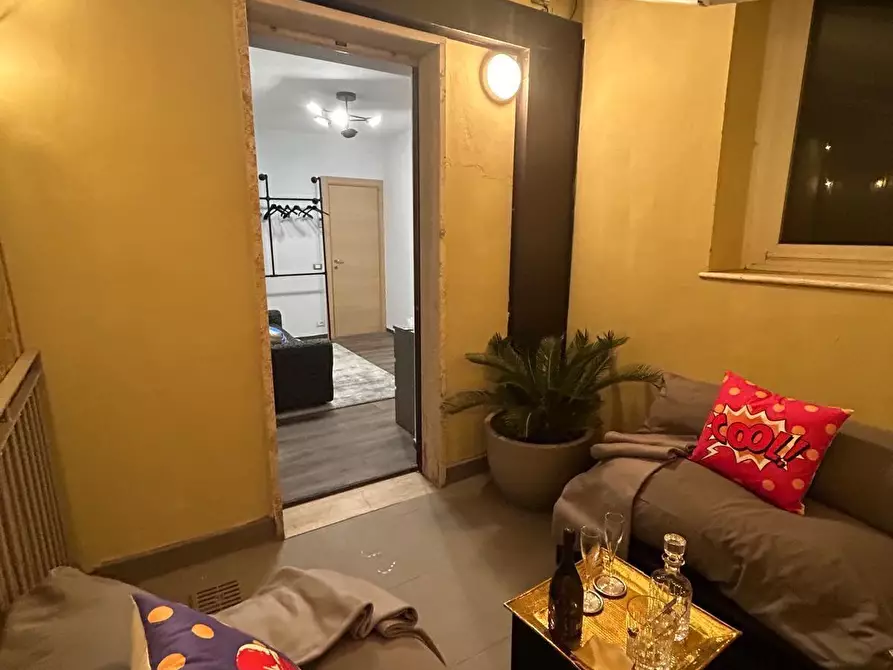 Immagine 26 di Quadrilocale in affitto  a Viareggio