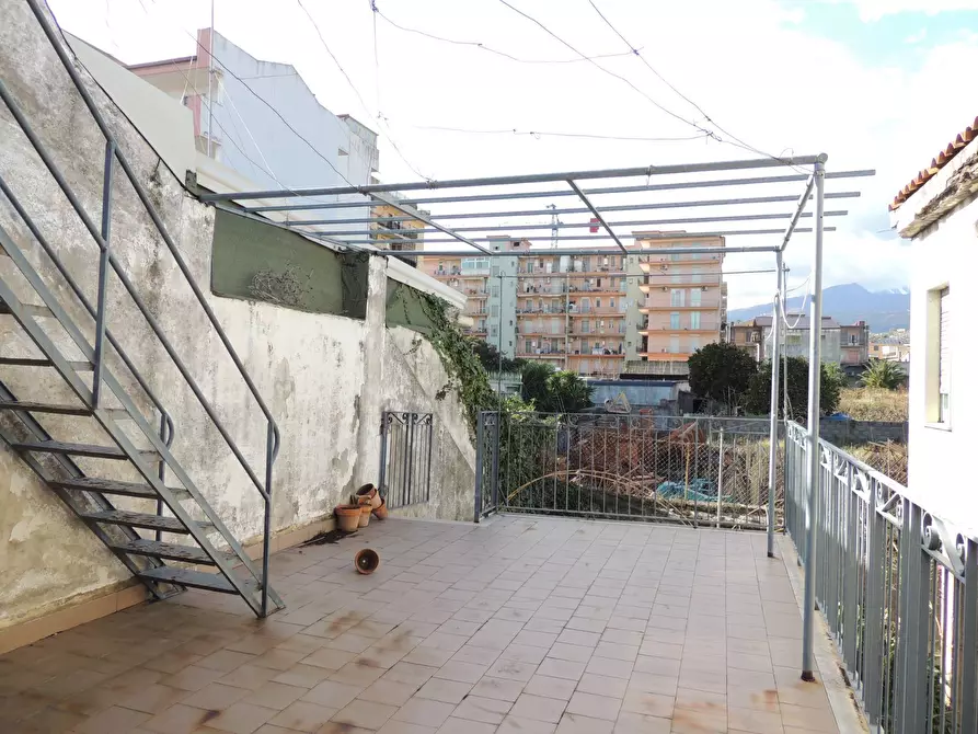 Immagine 14 di Casa indipendente in vendita  a Giarre