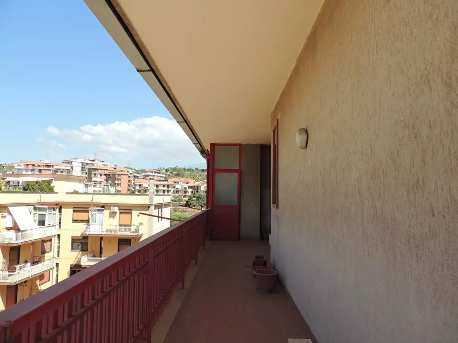 Immagine 35 di Quadrilocale in vendita  in Via Monti Iblei 11 a Tremestieri Etneo