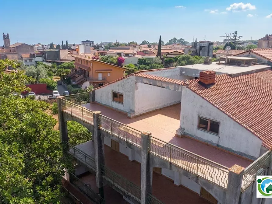 Immagine 6 di Villa in vendita  in Via Roma 29 a Sant'agata Li Battiati