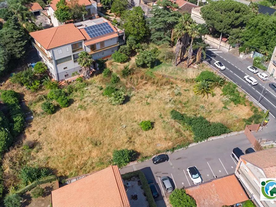 Immagine 3 di Villa in vendita  in Via Roma 29 a Sant'agata Li Battiati