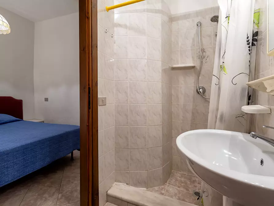 Immagine 10 di Bilocale in vendita  in Via Al Belvedere 6 a Trinità D'agultu E Vignola