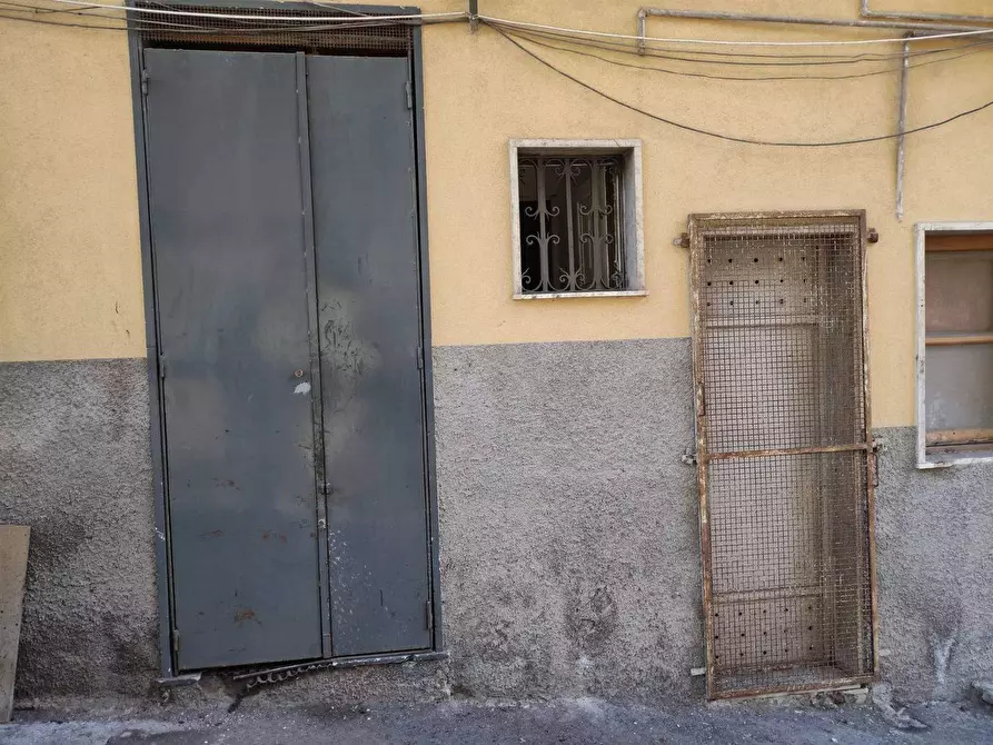 Immagine 6 di Locale commerciale in affitto  in Via Eleonora D'Angiò 35 a Catania