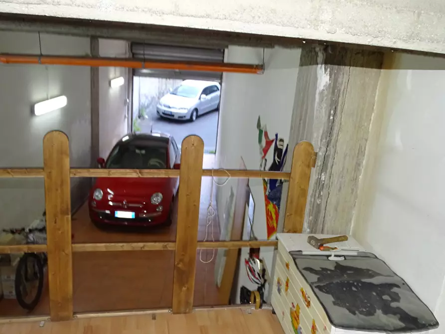 Immagine 6 di Garage in vendita  in Via Antonino Corsaro 4 a Camporotondo Etneo