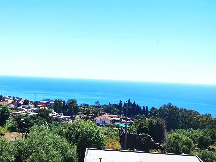 Immagine 1 di Appartamento in vendita  a Valverde