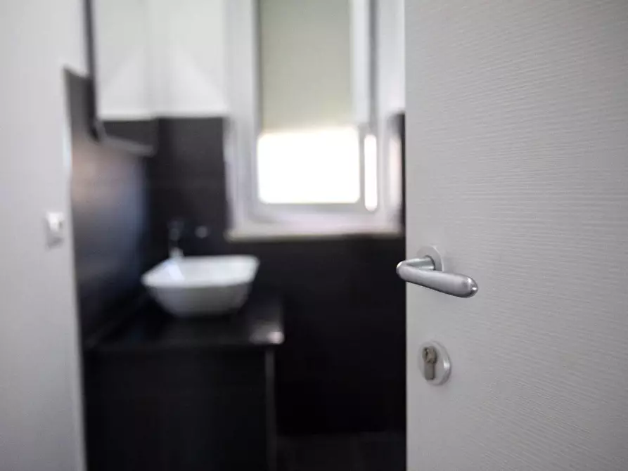 Immagine 18 di Appartamento in vendita  a Catania