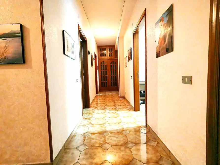 Immagine 7 di Pentalocale in vendita  in Via Bachelet 1 a Misterbianco