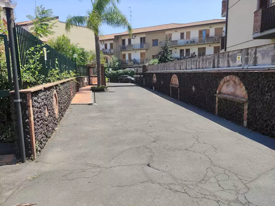 Immagine 22 di Bilocale in vendita  in Via Idria 52 a Tremestieri Etneo