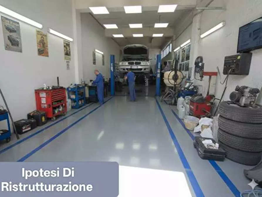 Immagine 2 di Magazzino in vendita  a Belpasso