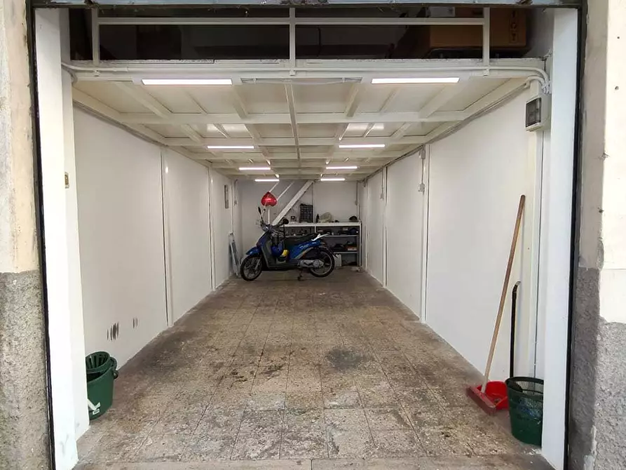 Immagine 33 di Trilocale in vendita  in Via Largo Calabria a Catania