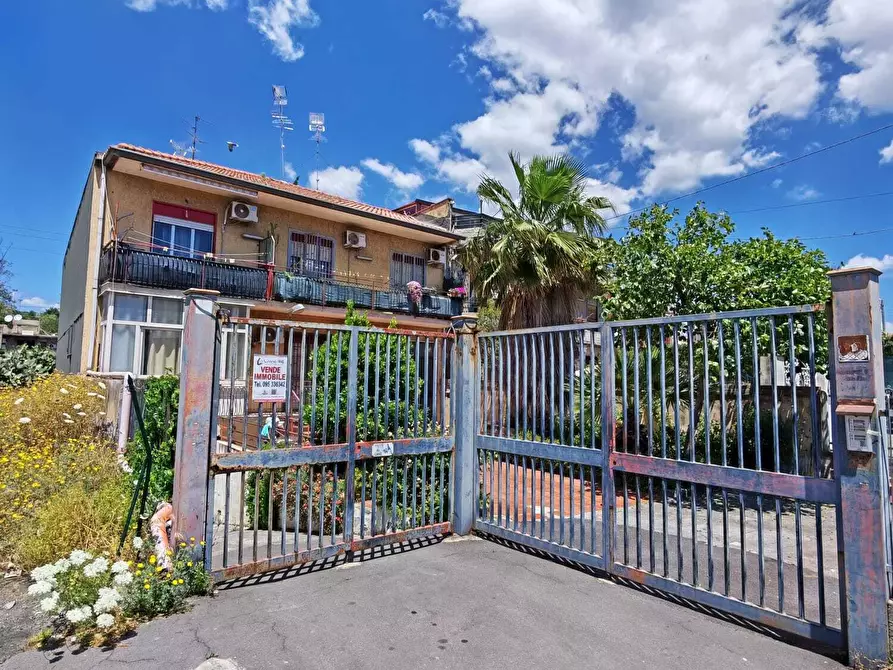 Immagine 34 di Trilocale in vendita  in Strada San Giovanni Galermo 127 a Misterbianco