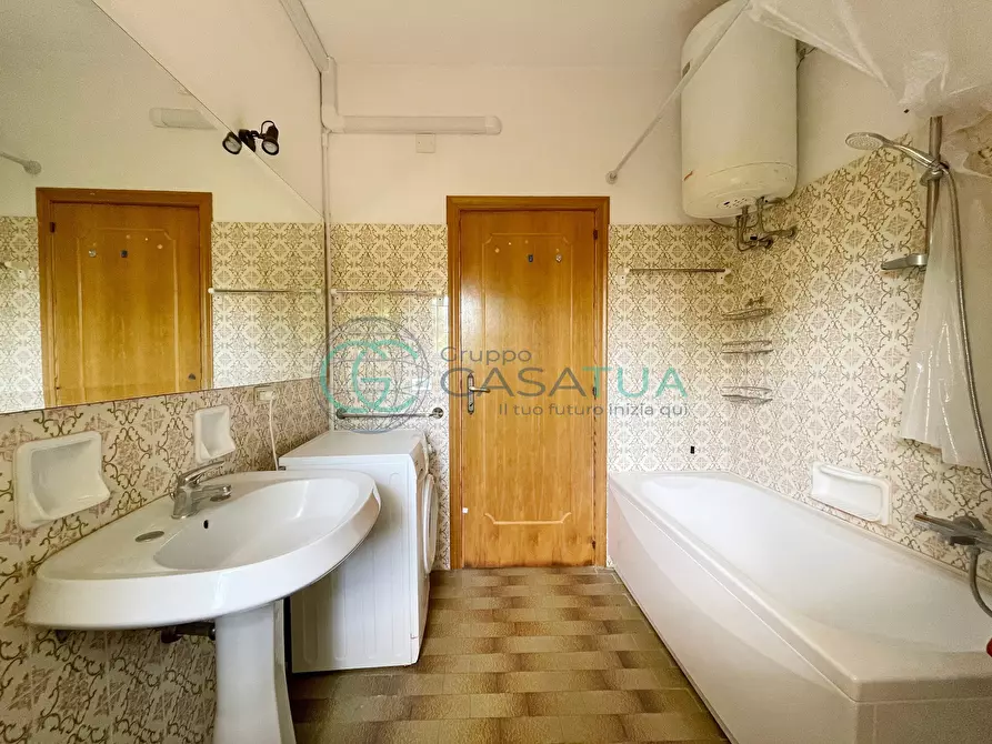 Immagine 16 di Casa trifamiliare in vendita  in Via Messina 7 a Tortoreto