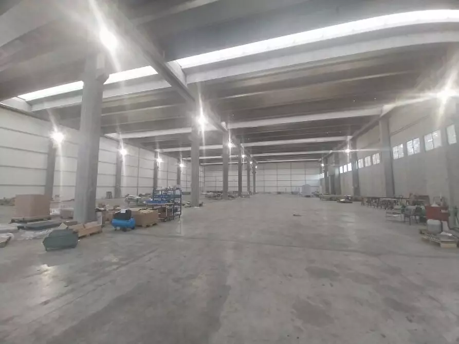 Immagine 3 di Attività artigianale in affitto  in Via Provinciale 29 a Valsamoggia