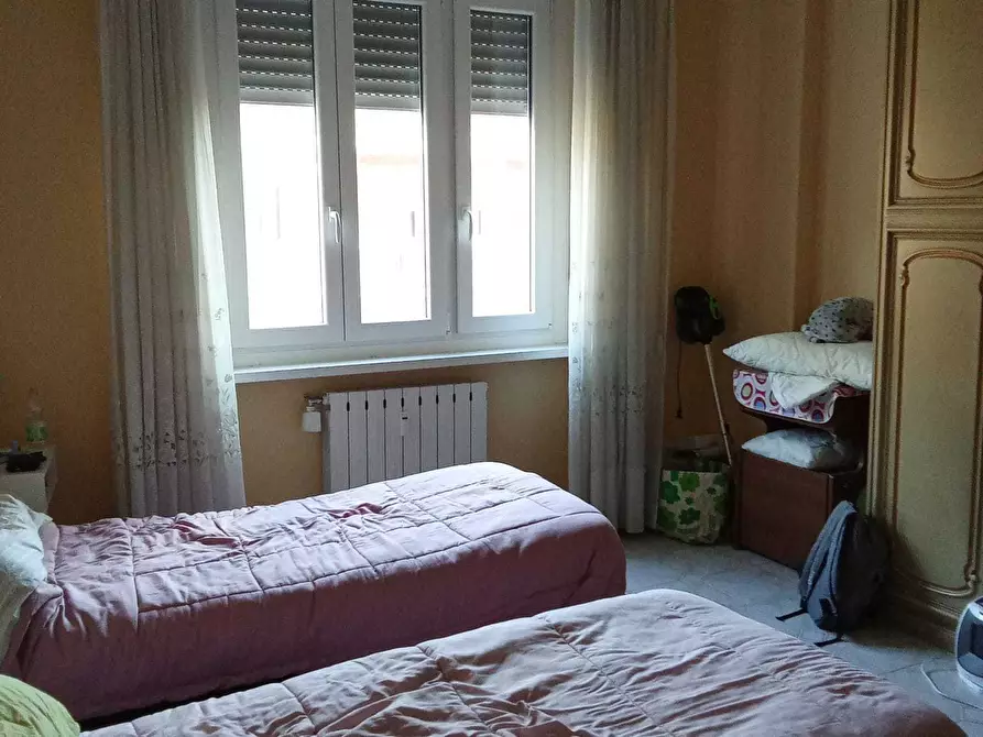 Immagine 23 di Bilocale in vendita  in Via Santhià 49 a Torino