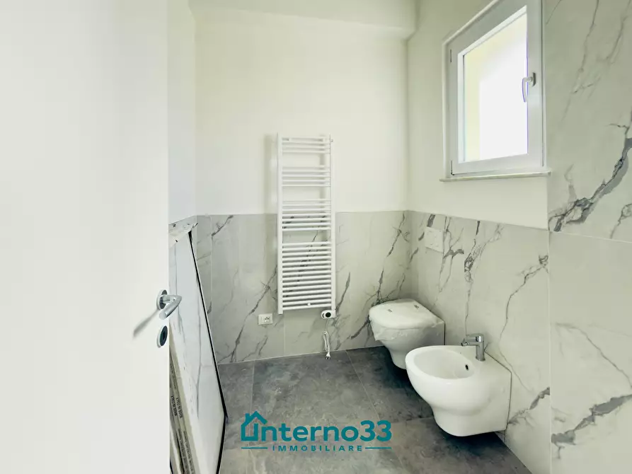 Immagine 8 di Casa semindipendente in vendita  a Sarzana