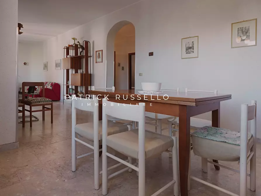 Immagine 6 di Villa in vendita  in Via dei Rovi snc a Gela