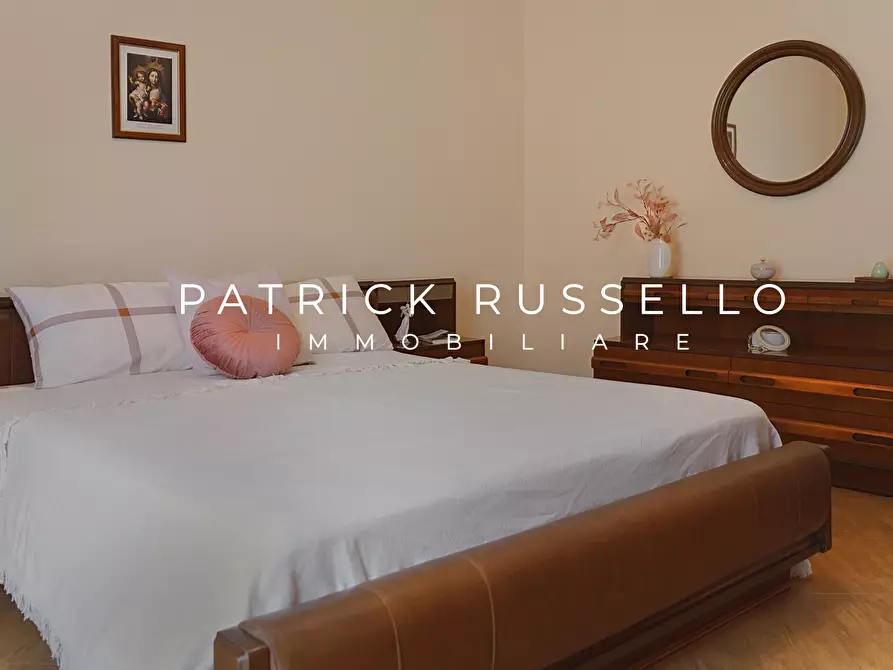 Immagine 12 di Trilocale in vendita  in Piazza Messico 5 a Gela