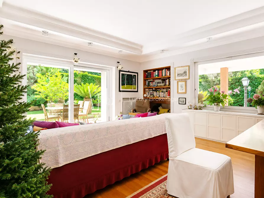Immagine 10 di Casa bifamiliare in vendita  a Roma