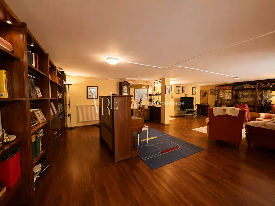 Immagine 16 di Villa in vendita  a Roma