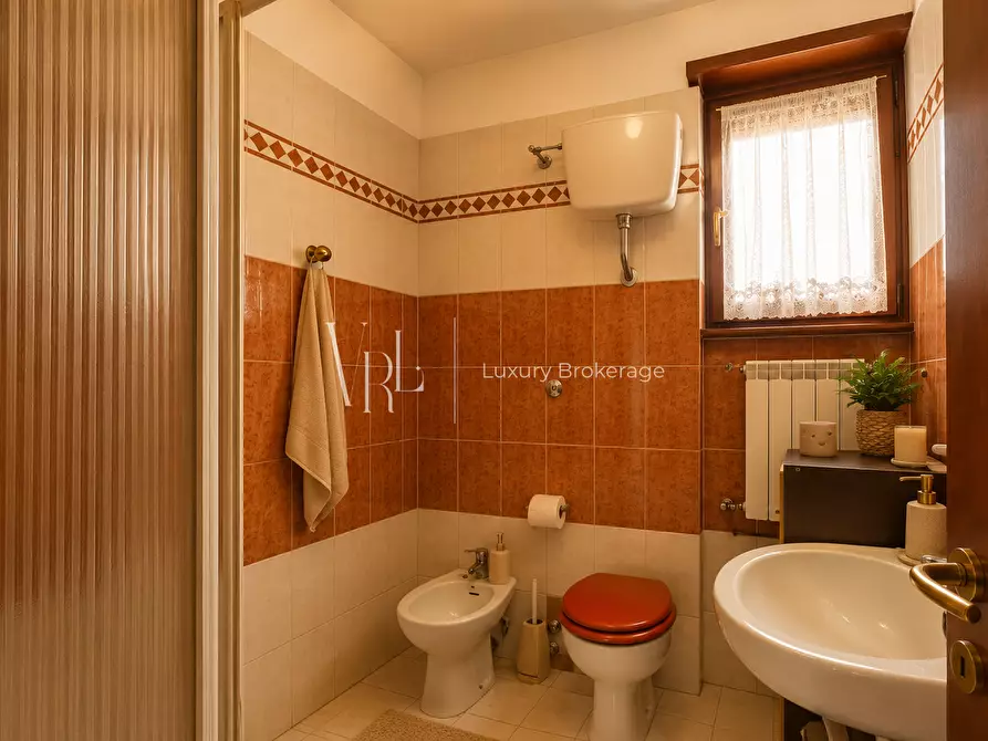 Immagine 27 di Casa bifamiliare in vendita  a Roma