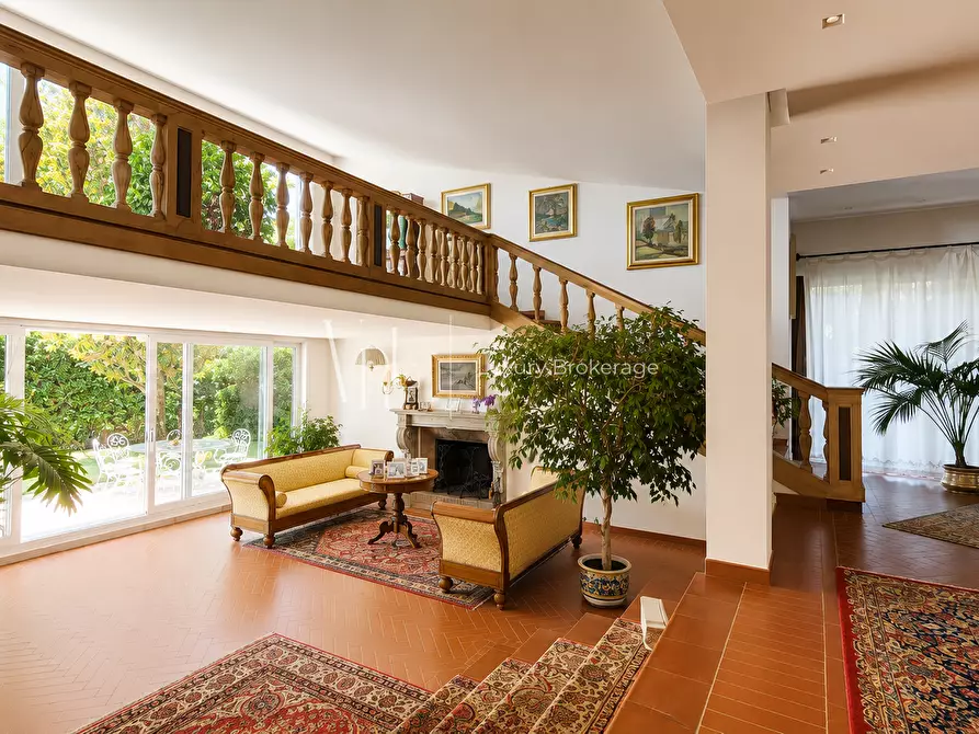 Immagine 13 di Villa in vendita  a Roma